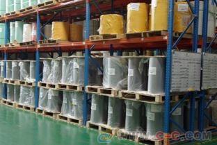 廣州貨架廠專業(yè)定制 托盤倉儲(chǔ)貨架與物流臺(tái)車的全方位解決方案